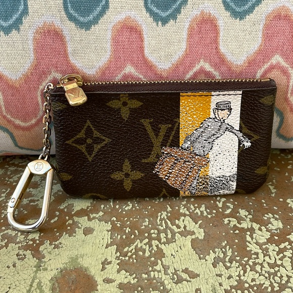 Louis Vuitton Accessories - Louis Vuitton limited edition Grooms key wallet